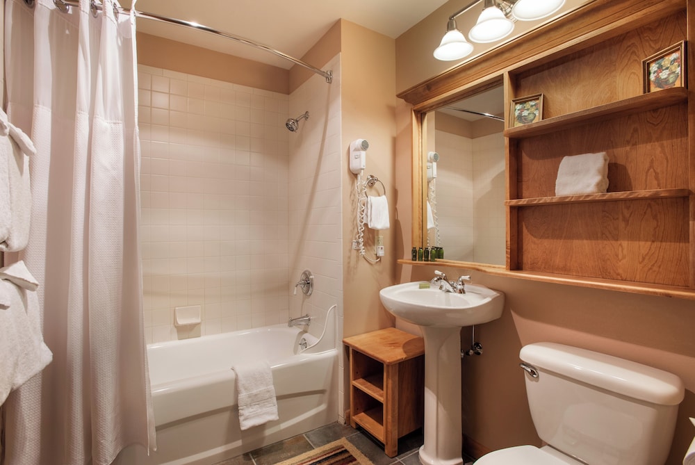 Two Bedroom Condos at Zephyr Mountain Lodge - Winter Park CO