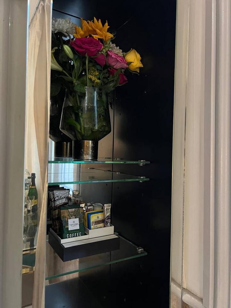 Luxury Westminster Apartment by Westminster Abbey