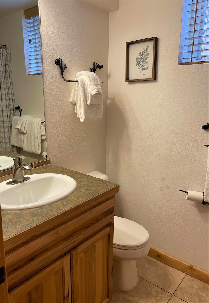Estes Park Condos - Property Image 197