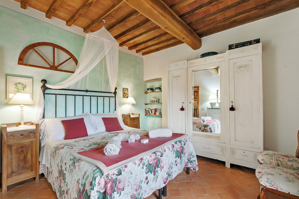 Francigena Terrazza Shared Pool