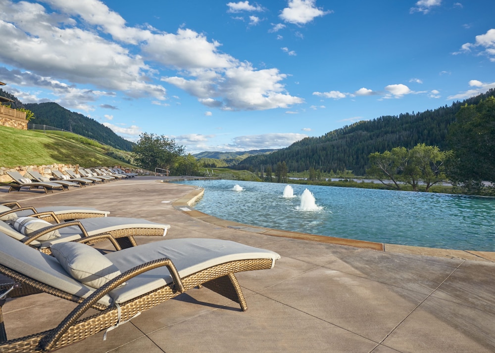 The Cabins At Snake River Sporting Club