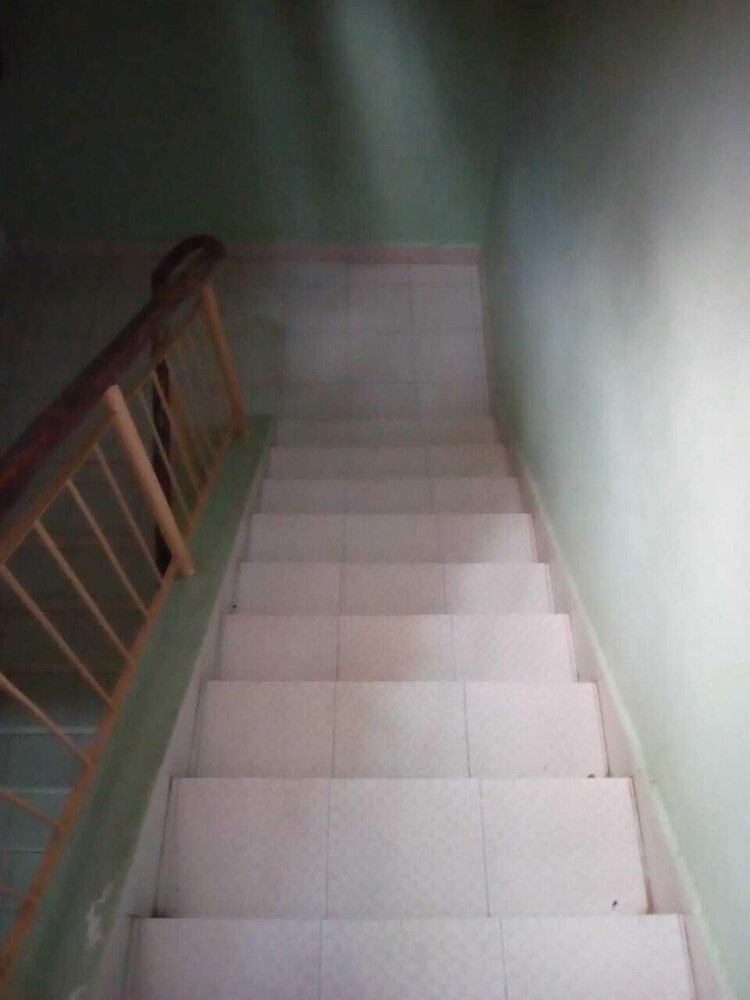 Batian Guest Hotel