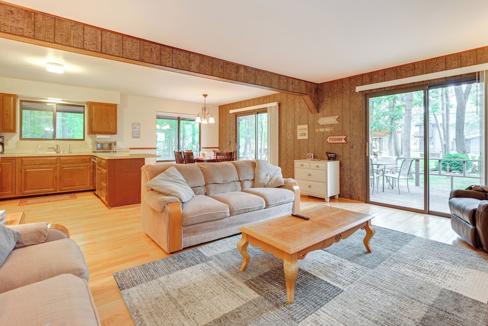 Walk to Beach: Pet-friendly Caseville Cabin