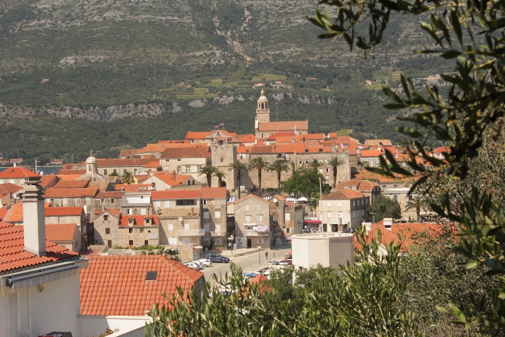 Hotel Accommodation Drasko - Image 1