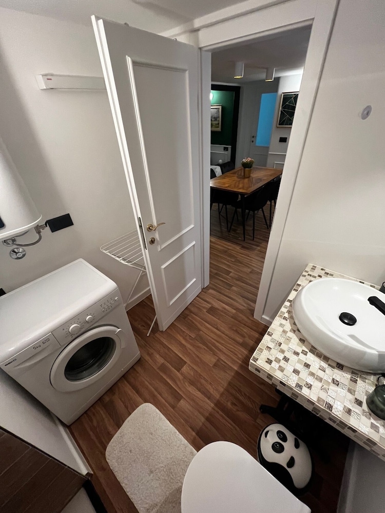 Db Interiors