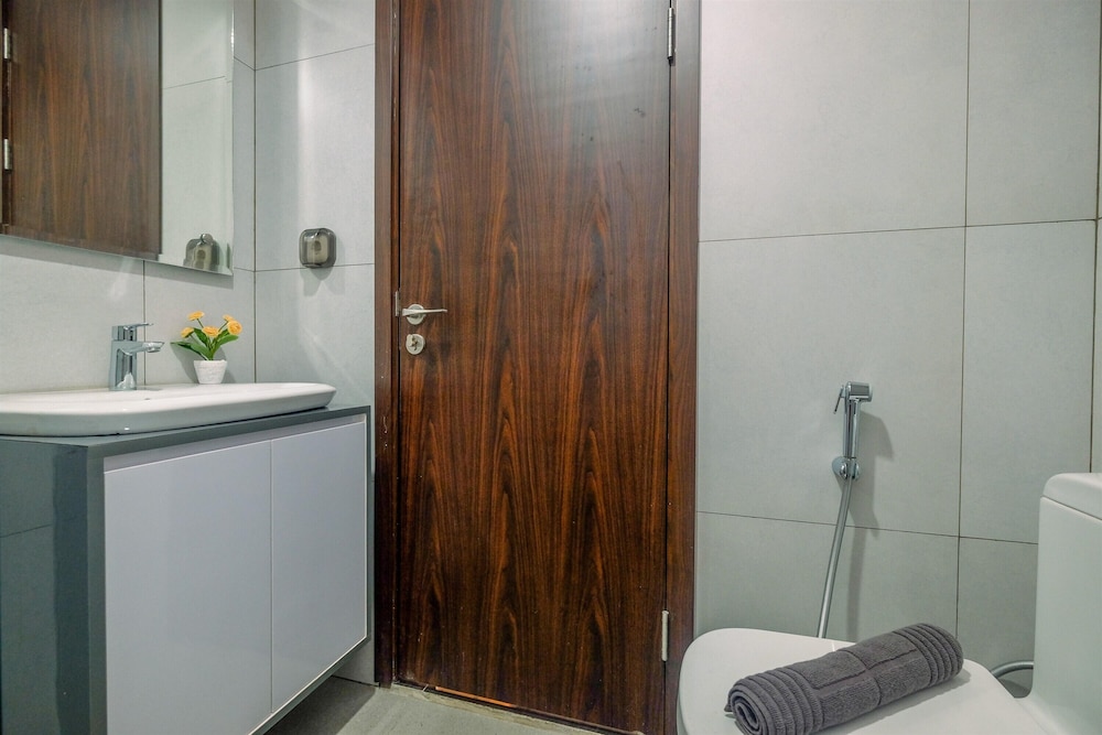 Modern Studio At Lrt City Bekasi Apartment