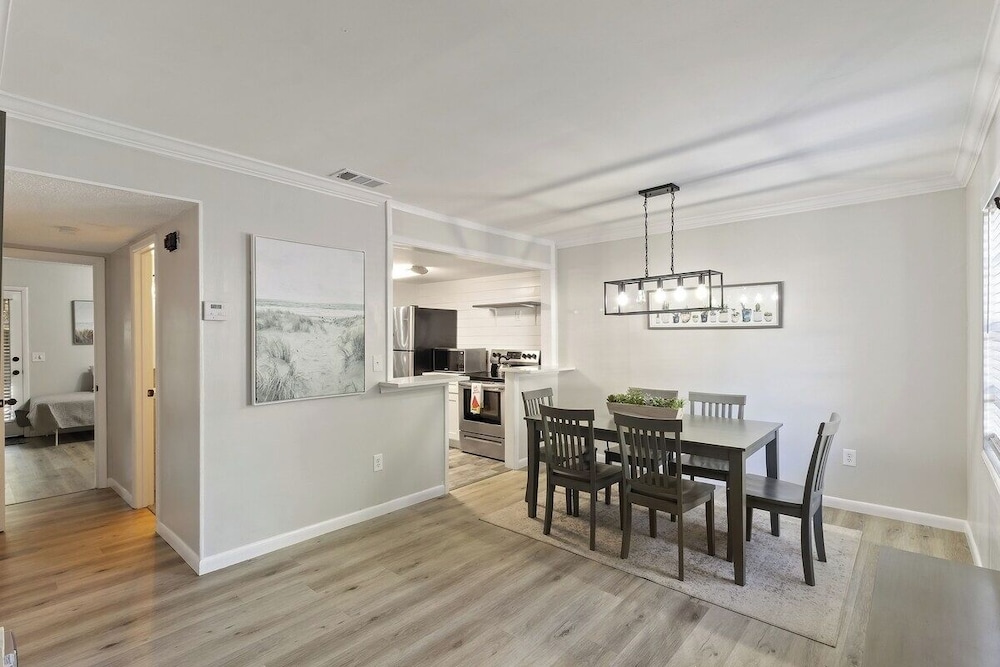 Hilton Head 3BR Retreat Pool, Dining & Shops