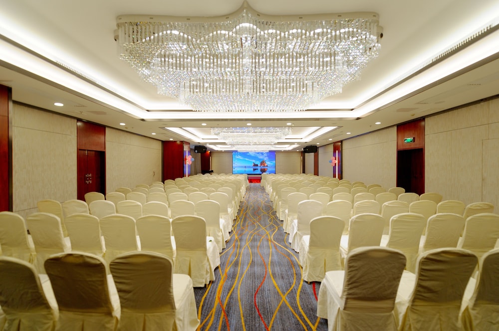 Xingsha Huatian Grand Hotel