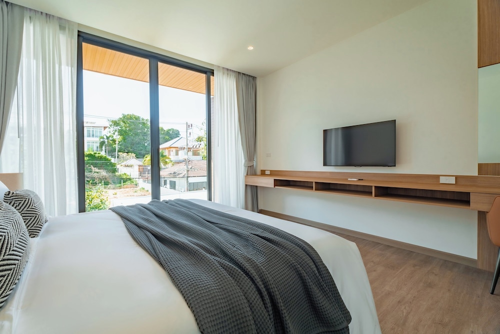 Modern Tropical Pool Villa - Saiyuan