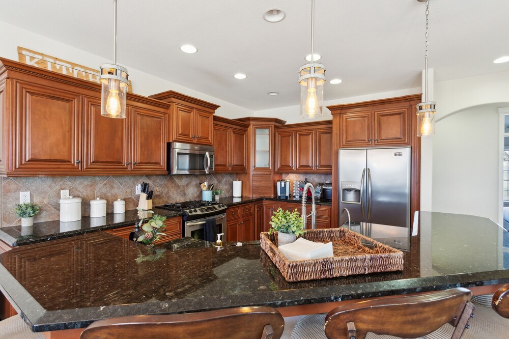 Stunning Mountain Retreat With Unmatched Views 5 Bedroom Estate