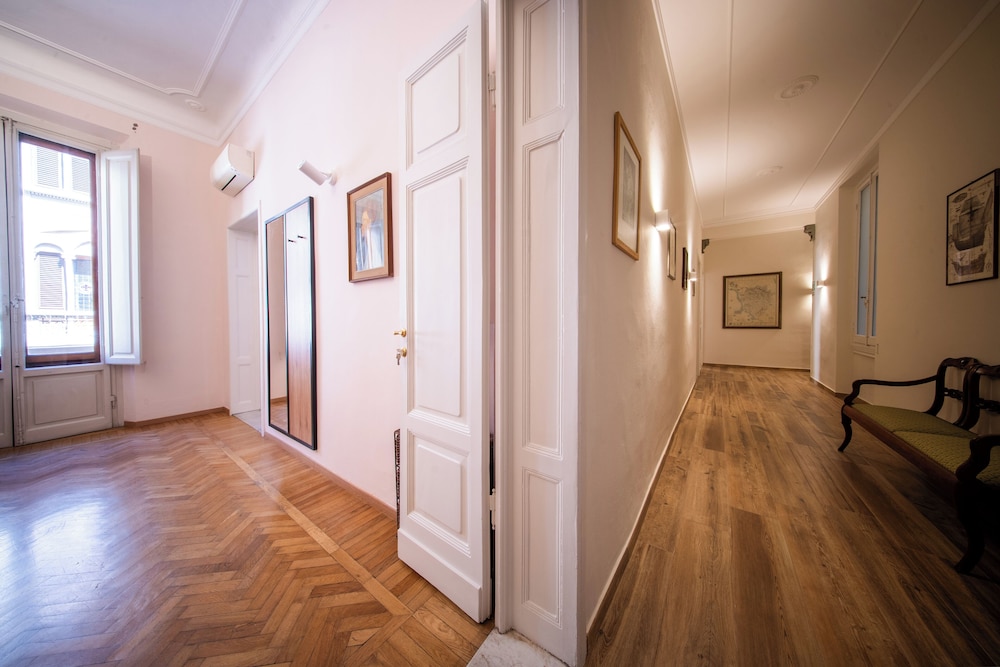 Mantellate 9