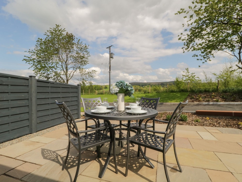 Tarn End Cottages 12