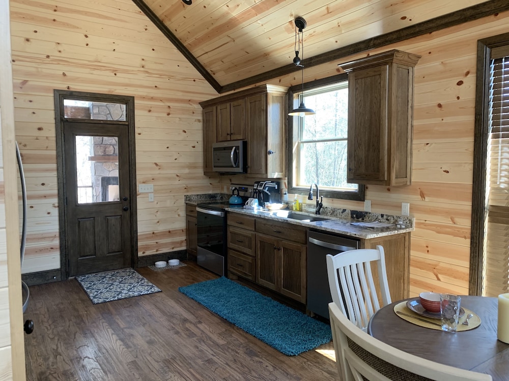 Standing Bear Studio Cabin With Hot Tub on the Deck by Redawning view 3