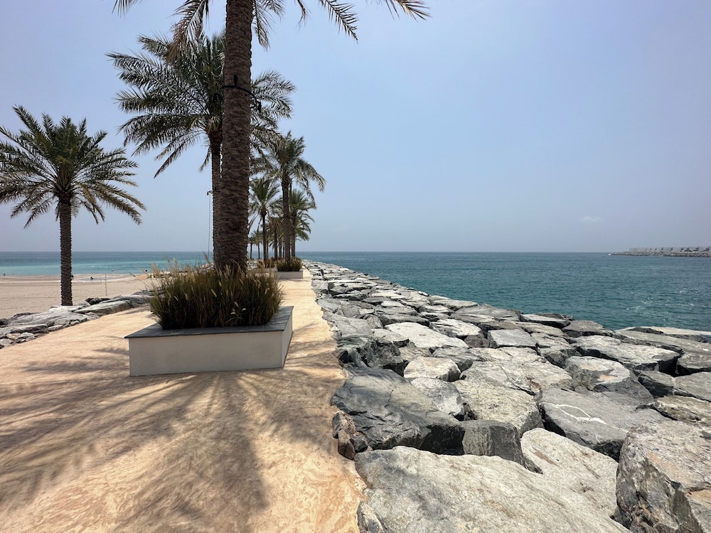 Nasma Holiday Homes - The Address Beach
