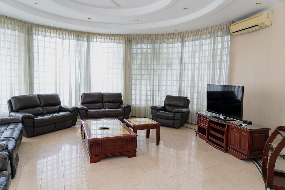 Luxury Residence with Ocean View in Masaki