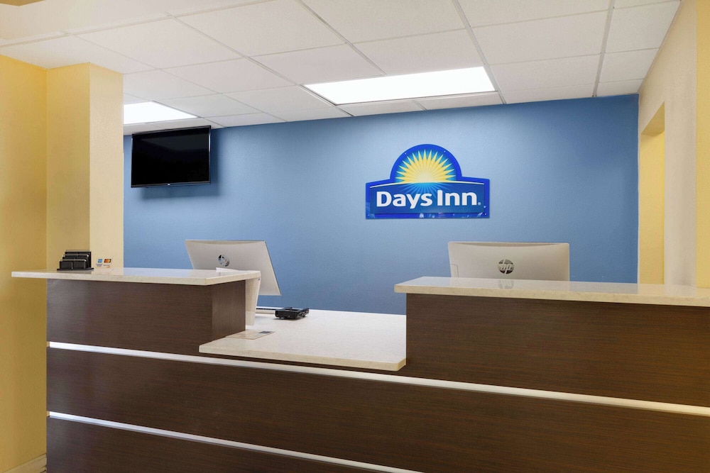 Days Inn by Wyndham Oak Grove/Ft. Campbell view 4