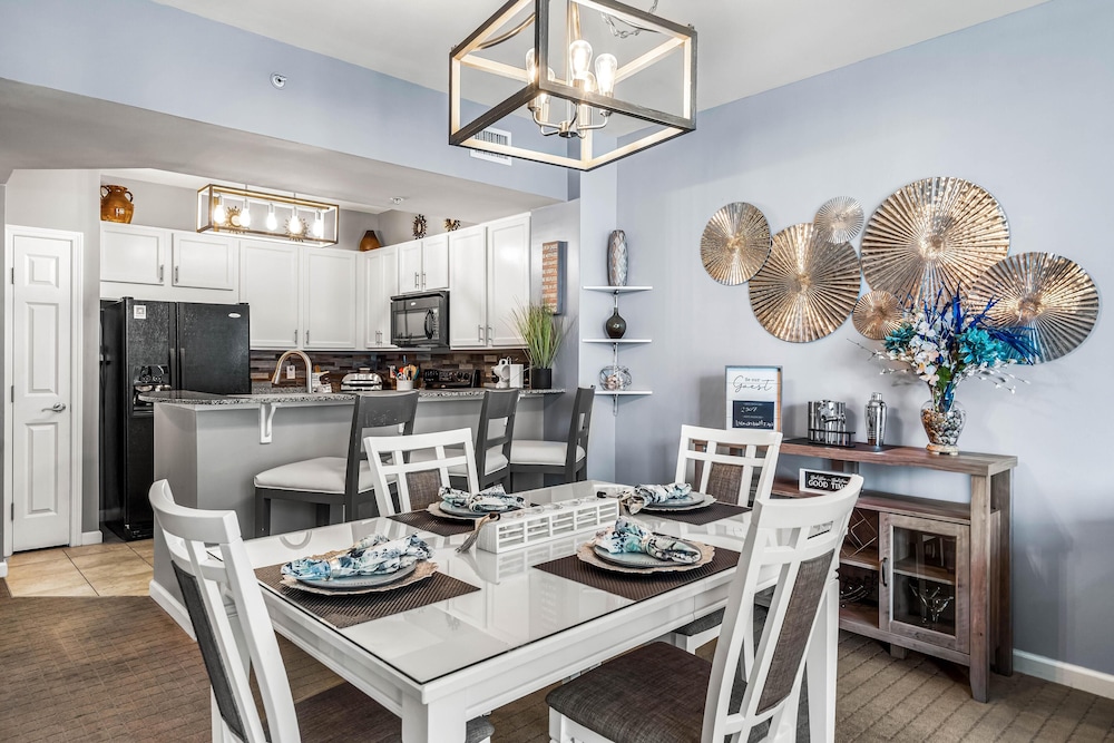 Palms Resort #2307 JR 2BR