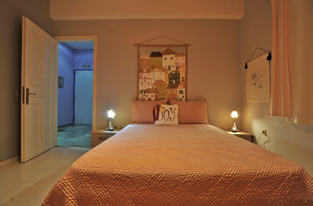 Maistros Studios photo 2