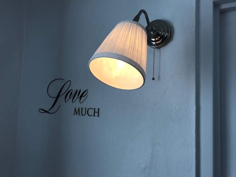 Chandelier 102