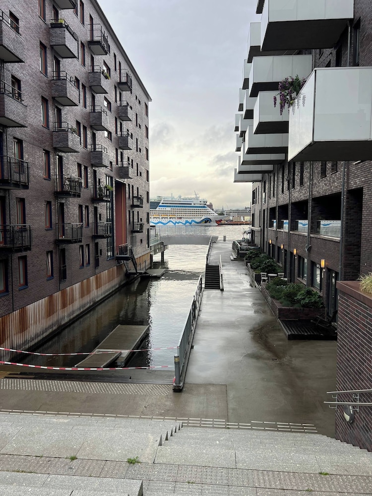Stylish Seaview 4 Beds Central Apartment Sorenga