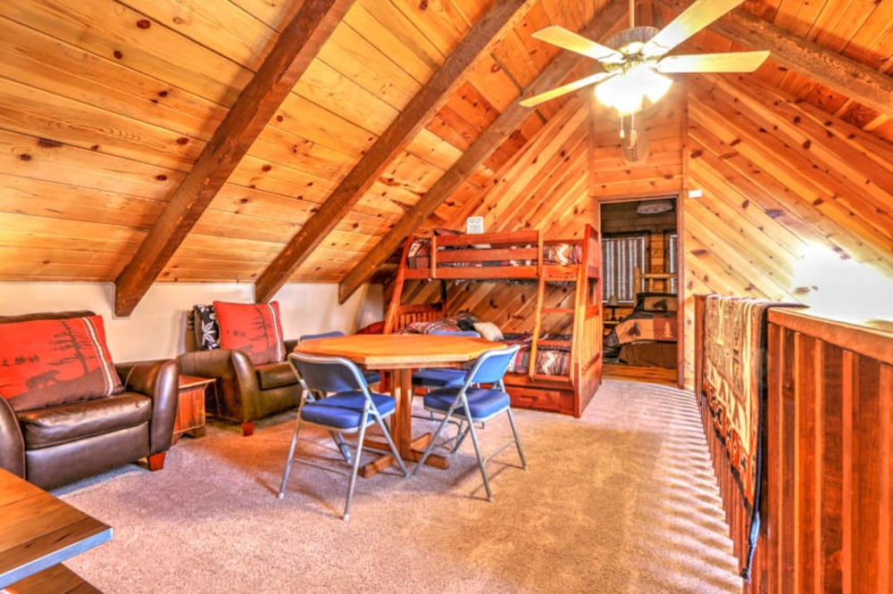 Webb Cabin Mountain view 5