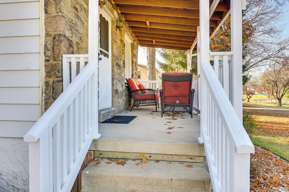 Quiet Home Base in the Heart of Boardman!