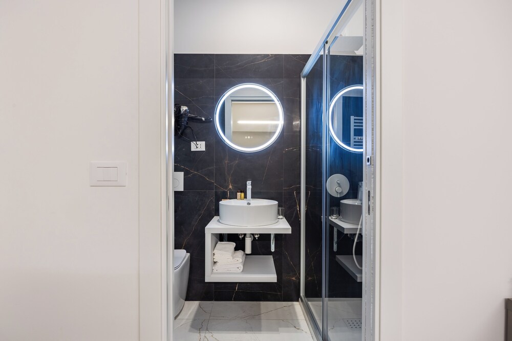 Excelsior Station Suite