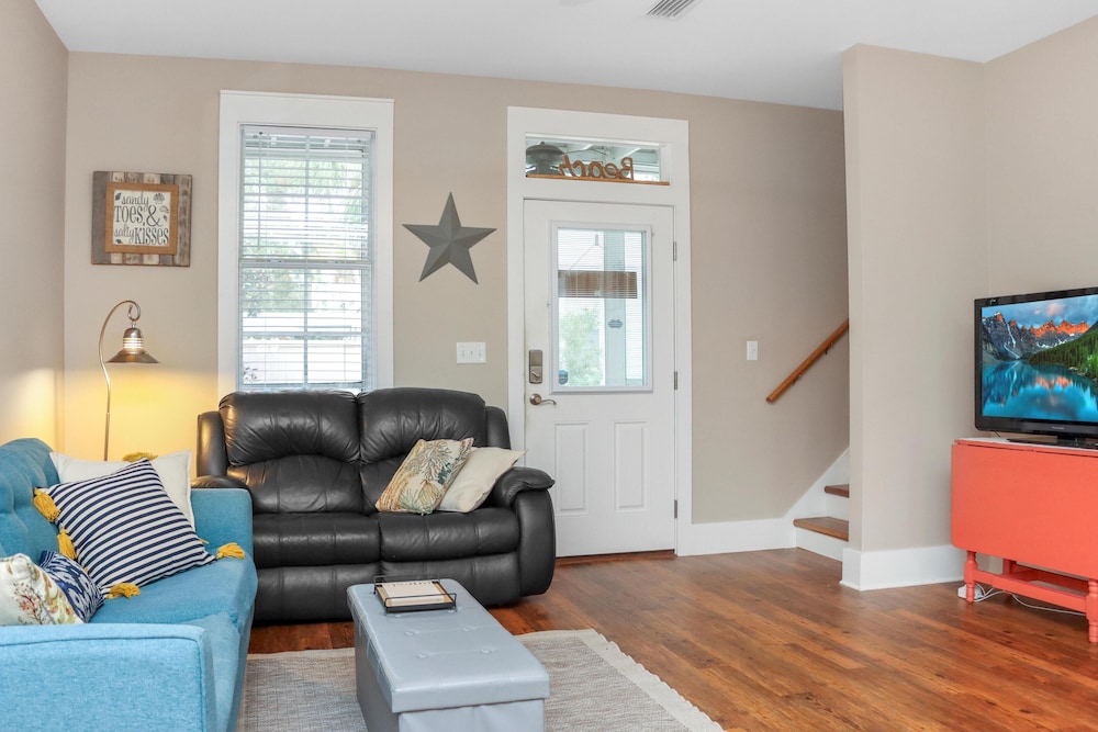 Barefoot Cottage B37 - The B's Knees