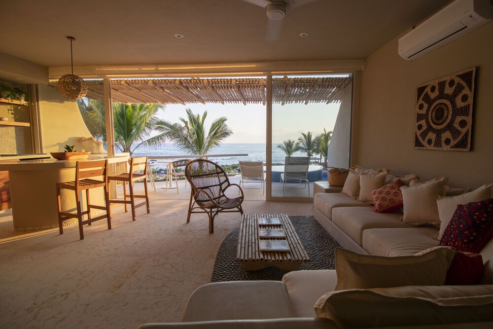 Punta Majahua Condos