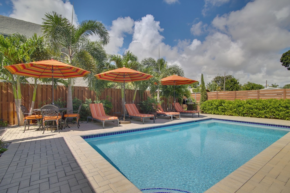 Modern Retreat 3 Miles From Fort Lauderdale Beach!