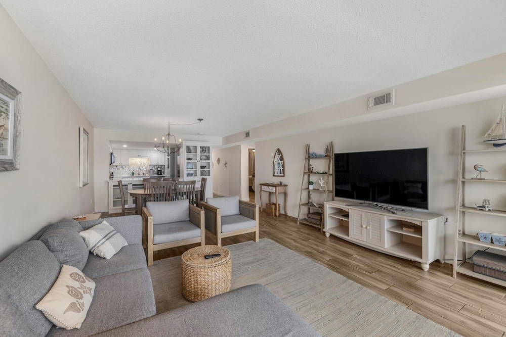 Edgewater West 65