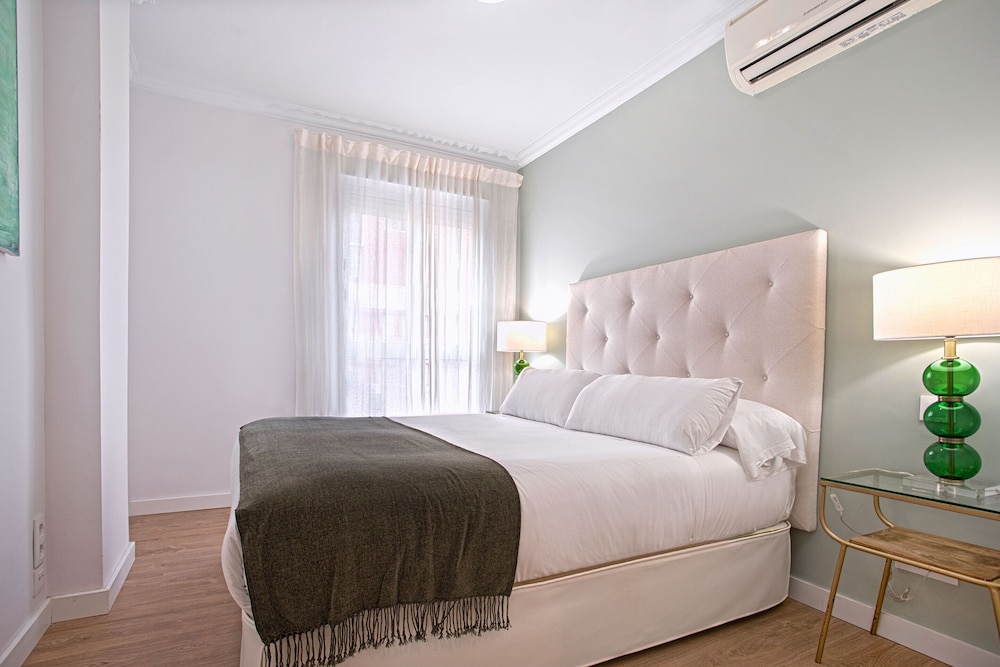 Stunning Apartment With City Views. San Pablo