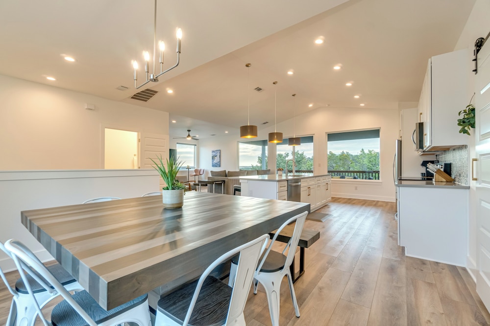 Lago Vista Home w/ Game Room Outdoor Tub! - Property Image 1