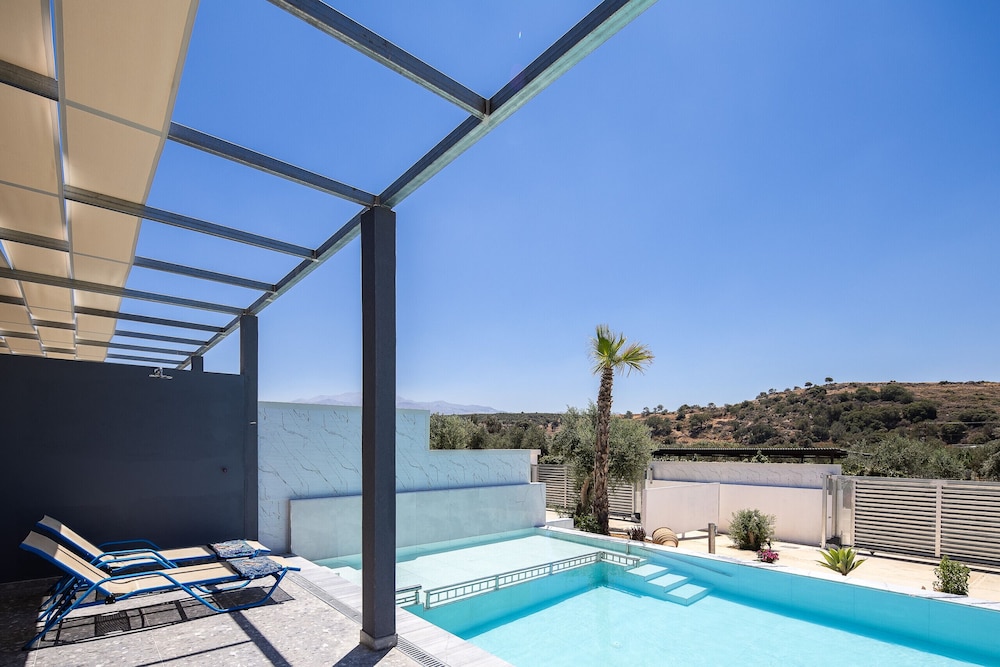Villa Me and You - With 2 Private Pools