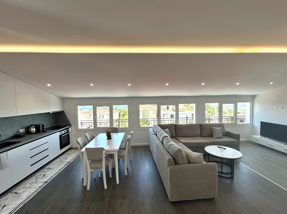 Ishëm Greenview Apartments