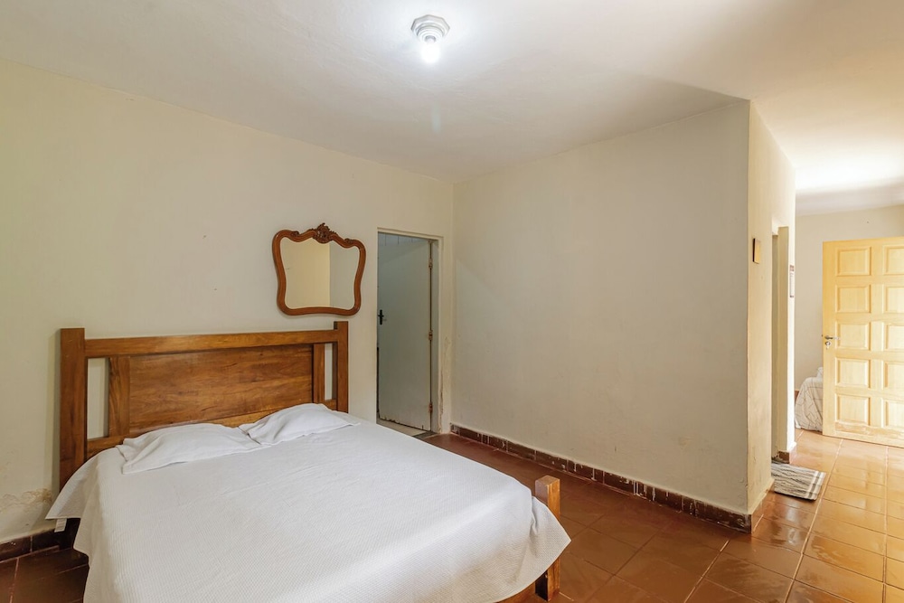 Ch Cara c Wifi Churrasq Pisc Lazer pet Friendly