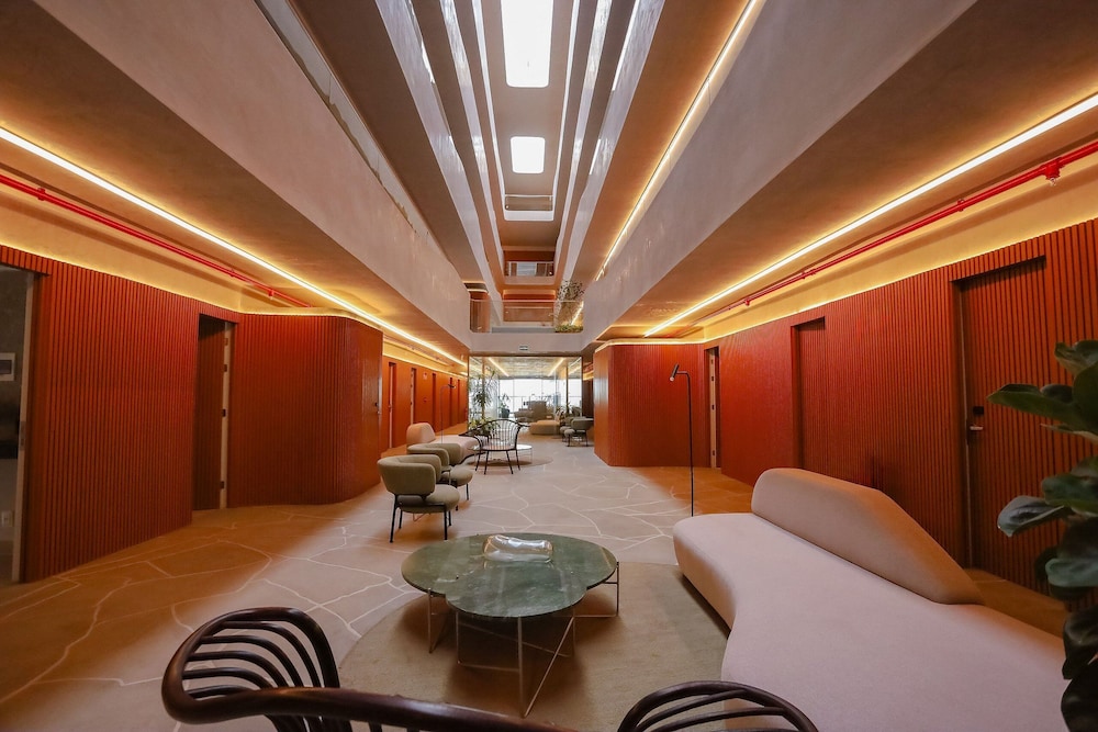 Setai Yacht Premium - By Almare Flats