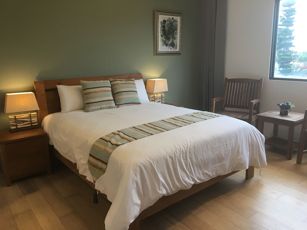 Loha Family Beachside Homestay