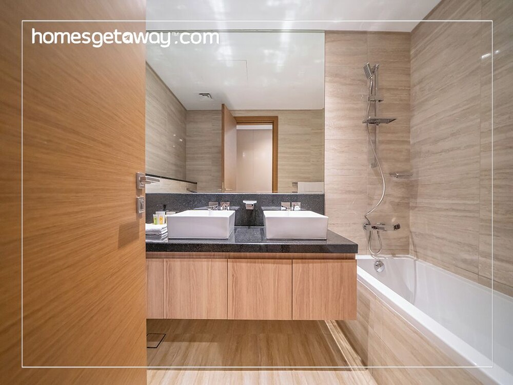 Contemporary 2BR Apt Fully Furnished