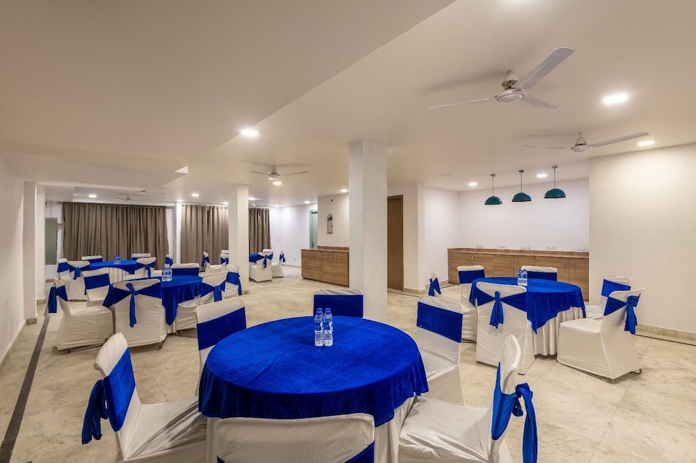 Saavi Hotel Medicity