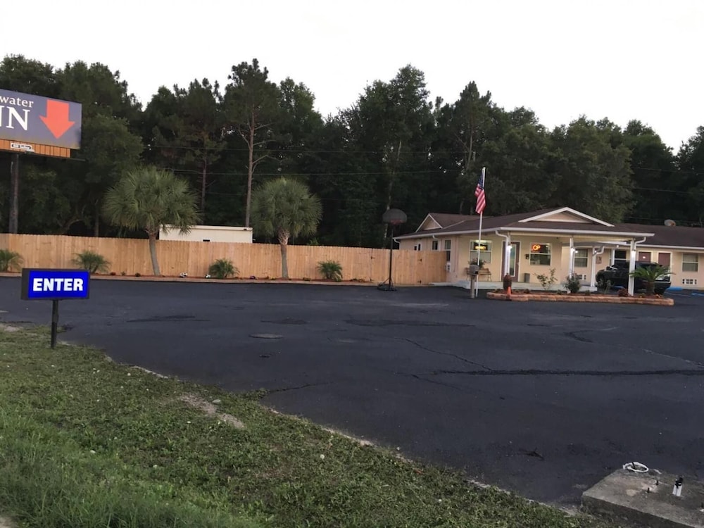 Blackwater Inn