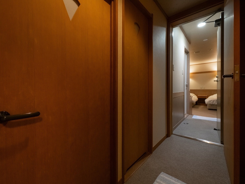 Yamanaka Onsen Kuriya Yasohachi