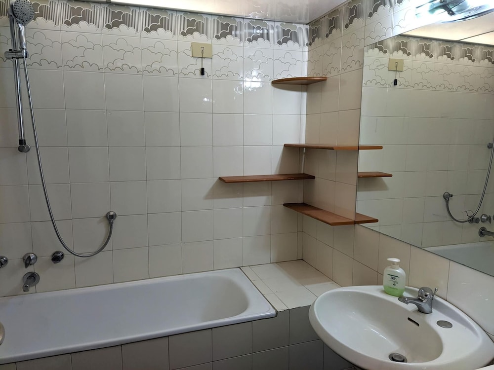 Snug Apartment in Roma near San Giovanni Train Station