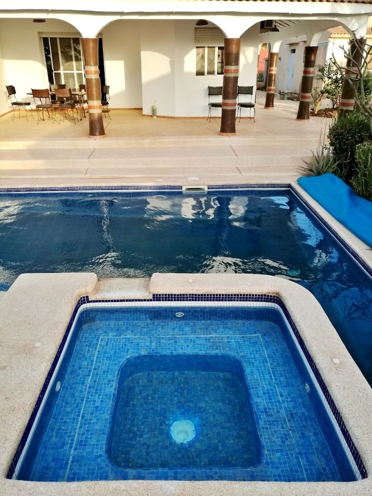 Photo 42