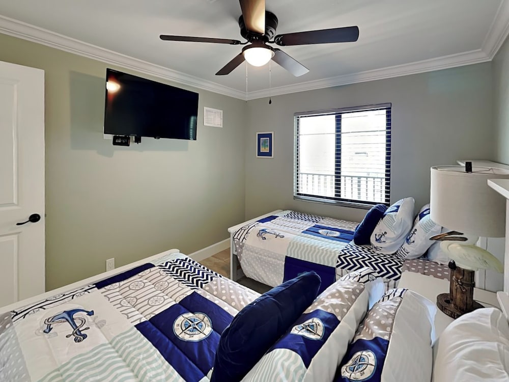 Seaside 5 by Distinctive Beach Rentals