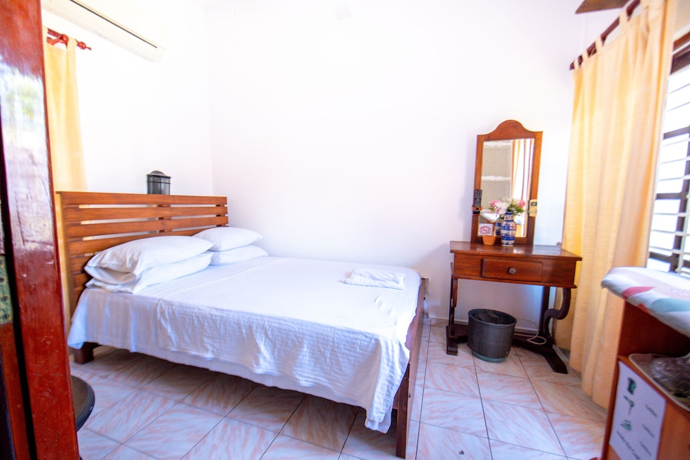 New Old Dutch House - Galle Fort