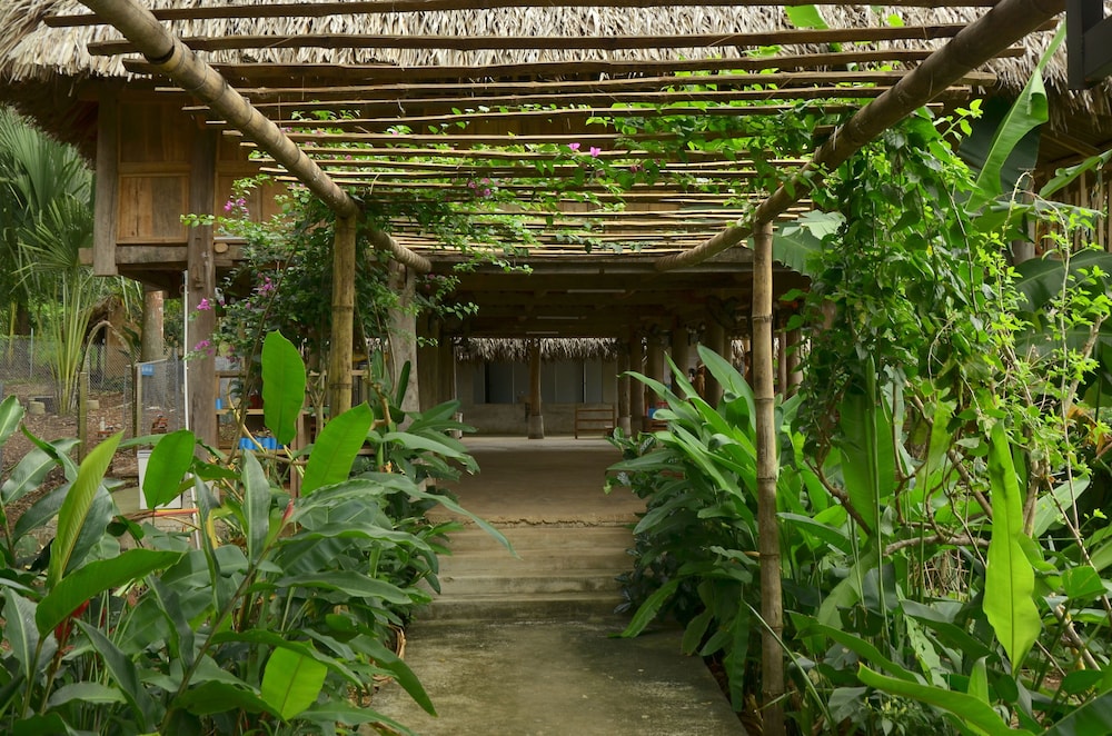 Suoi Rao Hao Huc Village