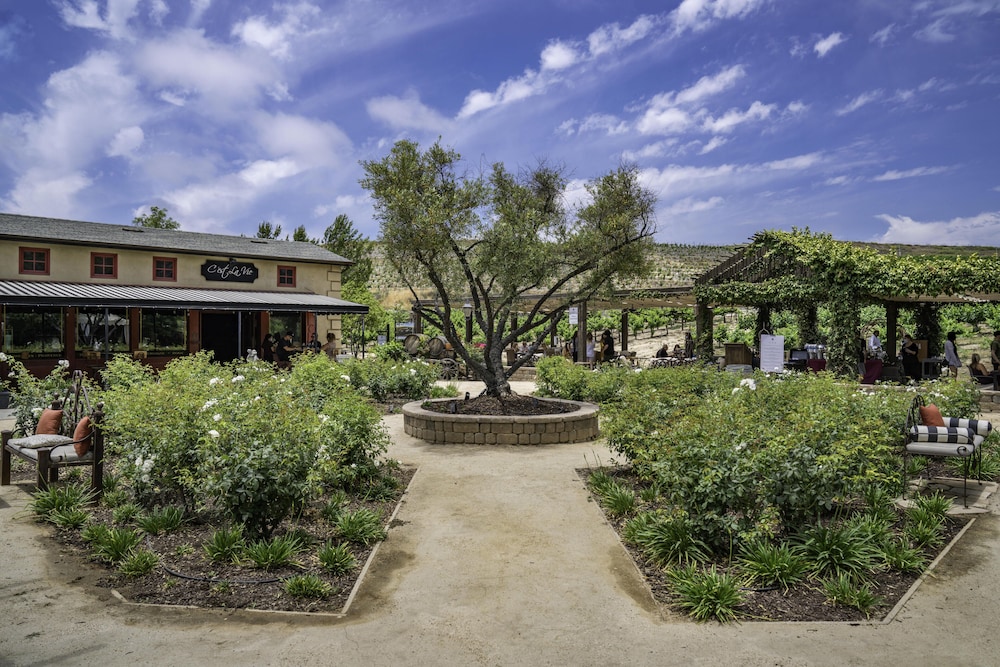 Europa Village Wineries and Resort