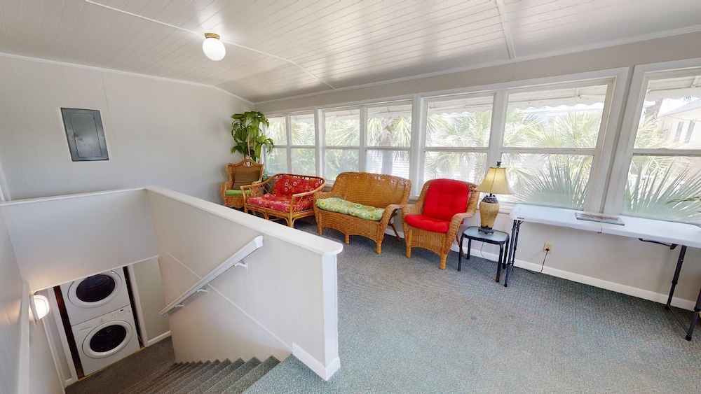 Beach Nugget by Tybee Vacation Rentals