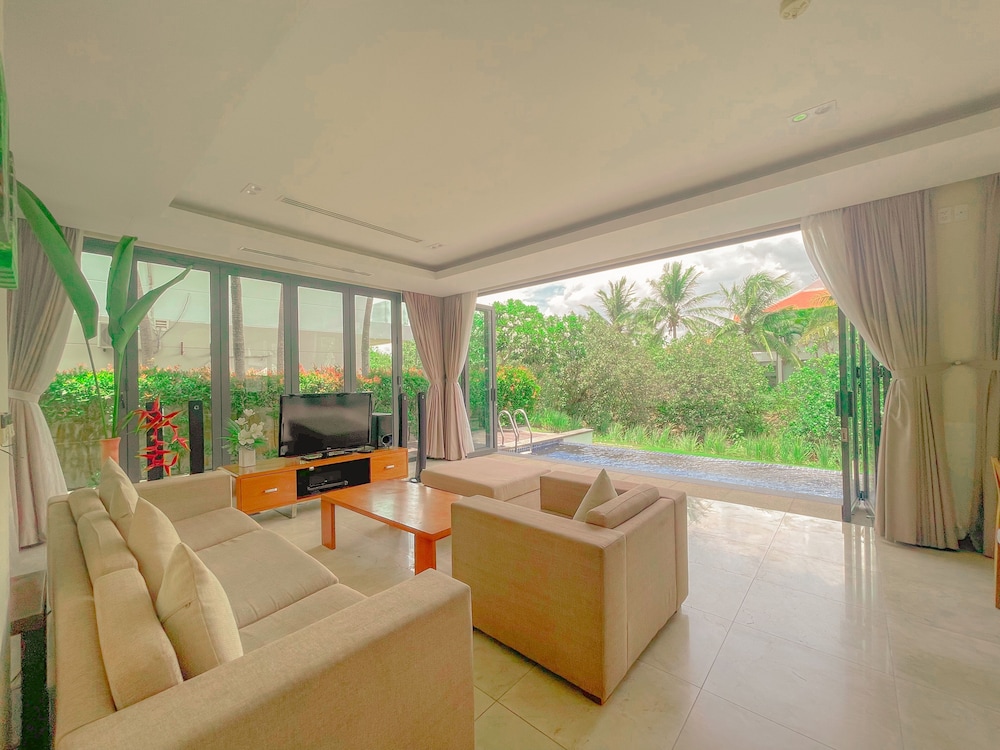 Ocean Villas Beach Resort